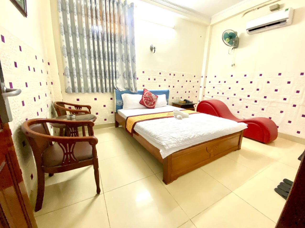 Duc Anh Hotel 2 Vung Tau Exteriör bild